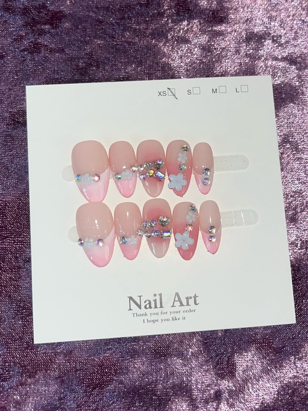 Press-On Nail Set in Light Pink with Rhinestones